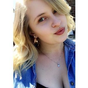 Meet your Posher, Jenna